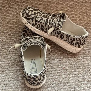 Hey Dude Womens Cheetah Gray Boat Shoe